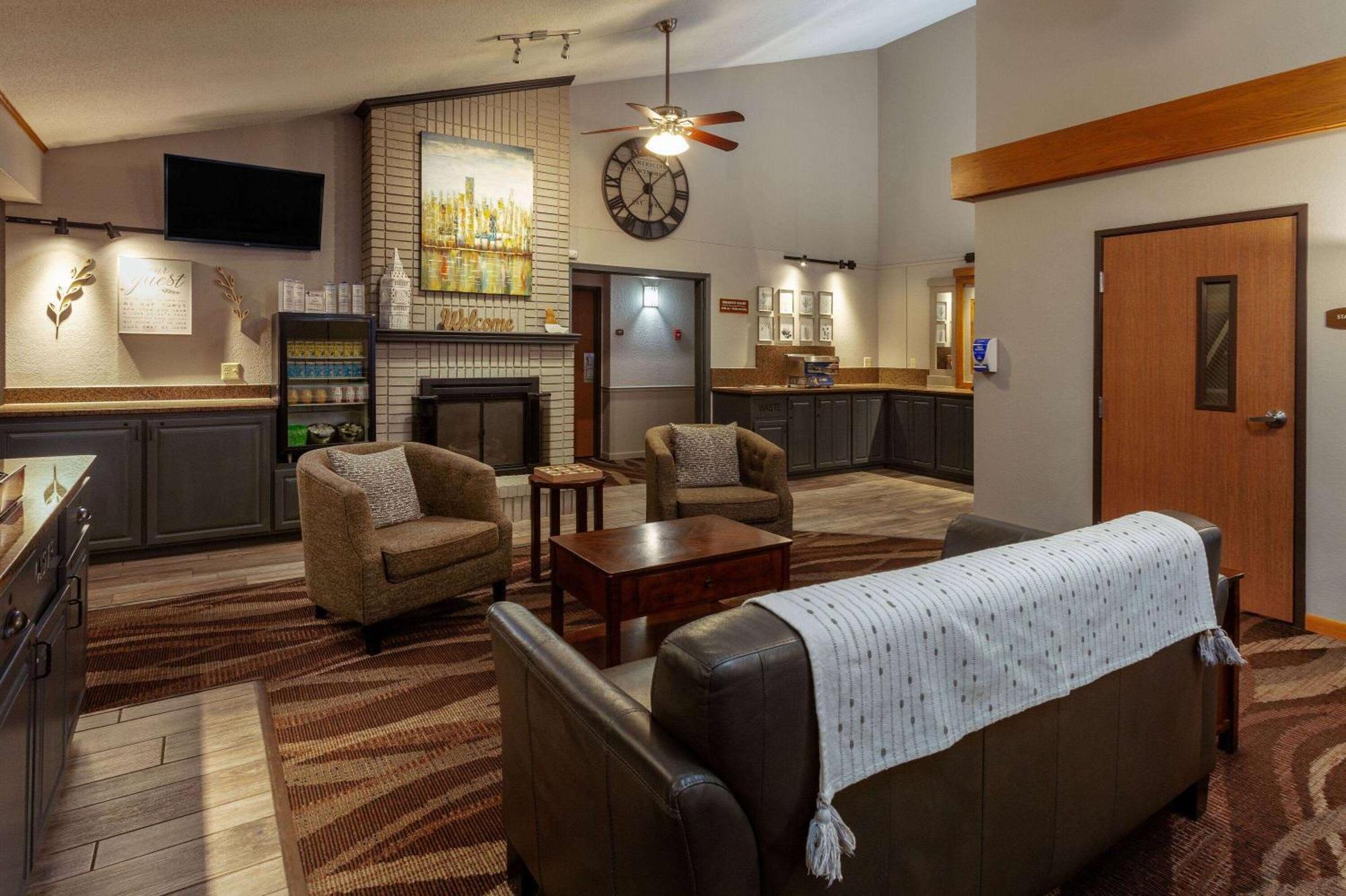 Americinn By Wyndham New Richmond Ngoại thất bức ảnh