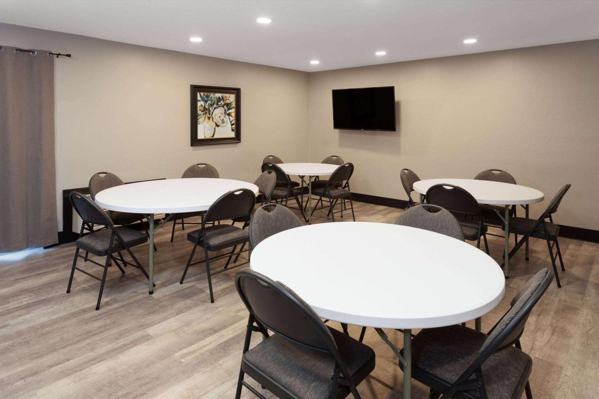 Americinn By Wyndham New Richmond Ngoại thất bức ảnh